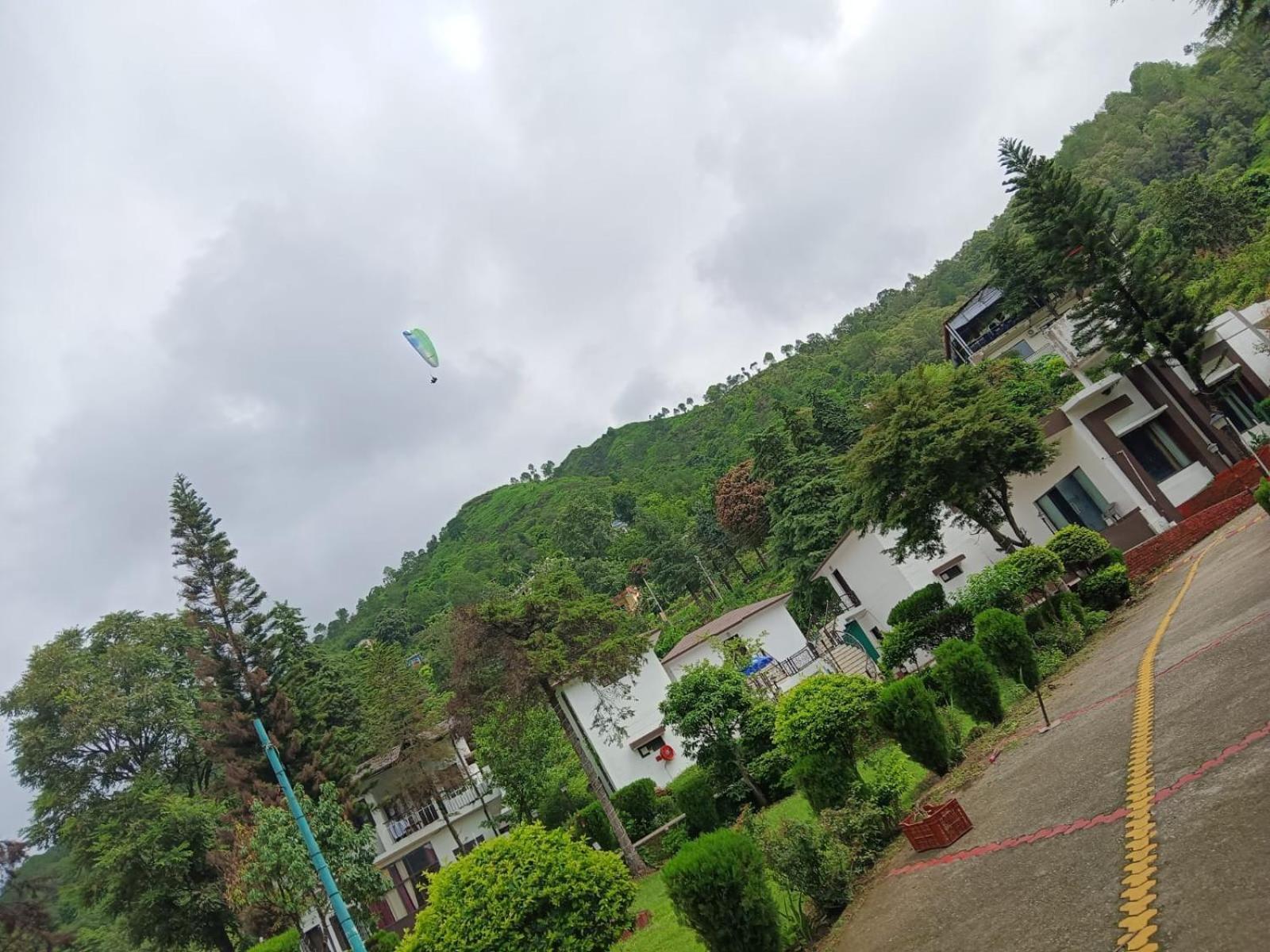 Shikha Resort Ewentbliz Bhīm Tāl Dış mekan fotoğraf