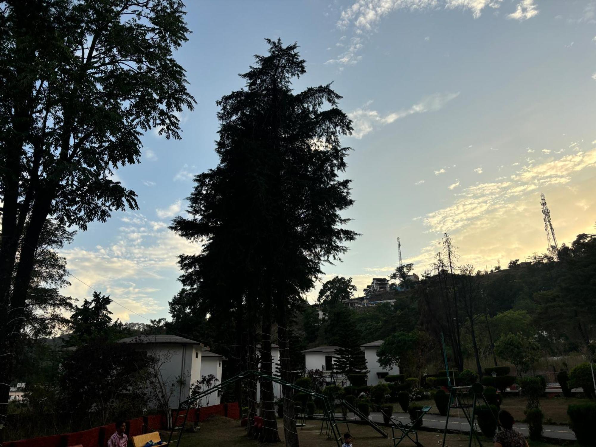 Shikha Resort Ewentbliz Bhīm Tāl Dış mekan fotoğraf