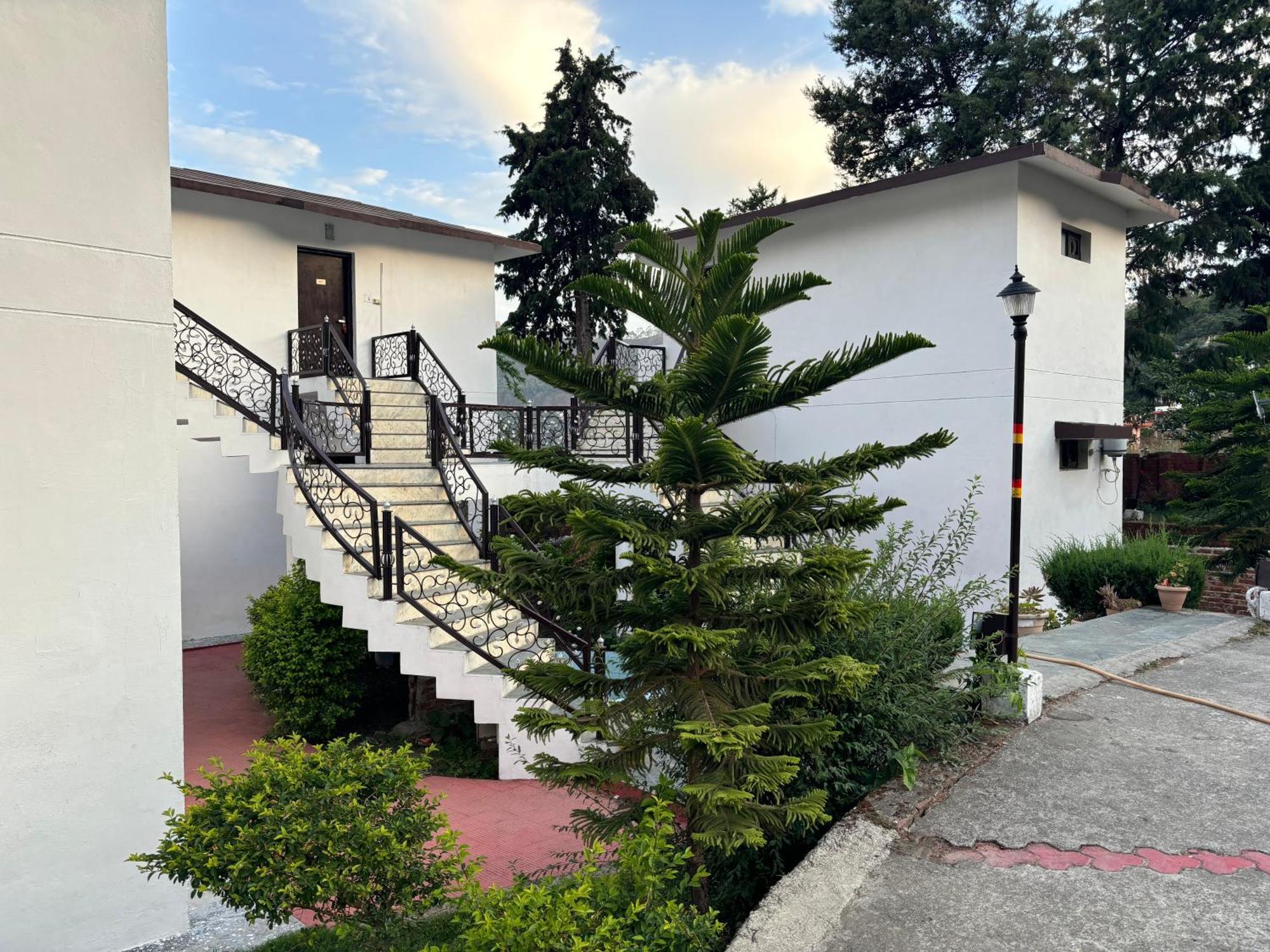 Shikha Resort Ewentbliz Bhīm Tāl Dış mekan fotoğraf