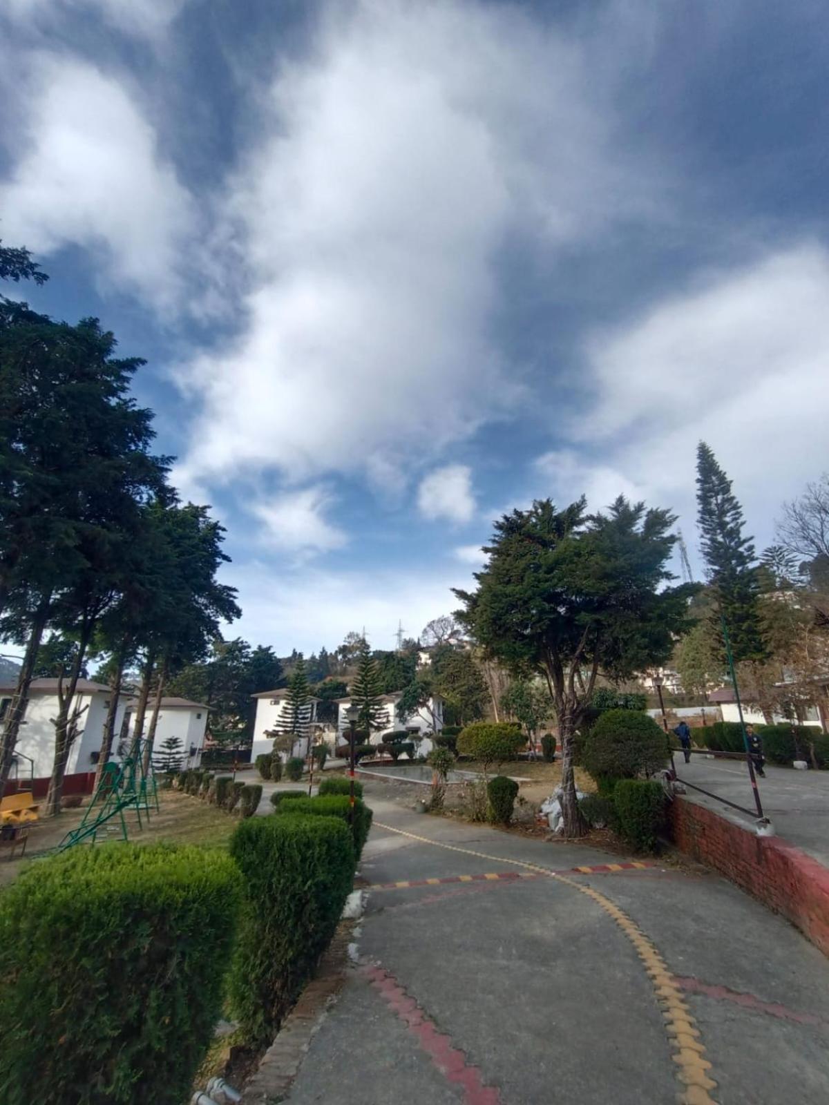 Shikha Resort Ewentbliz Bhīm Tāl Dış mekan fotoğraf